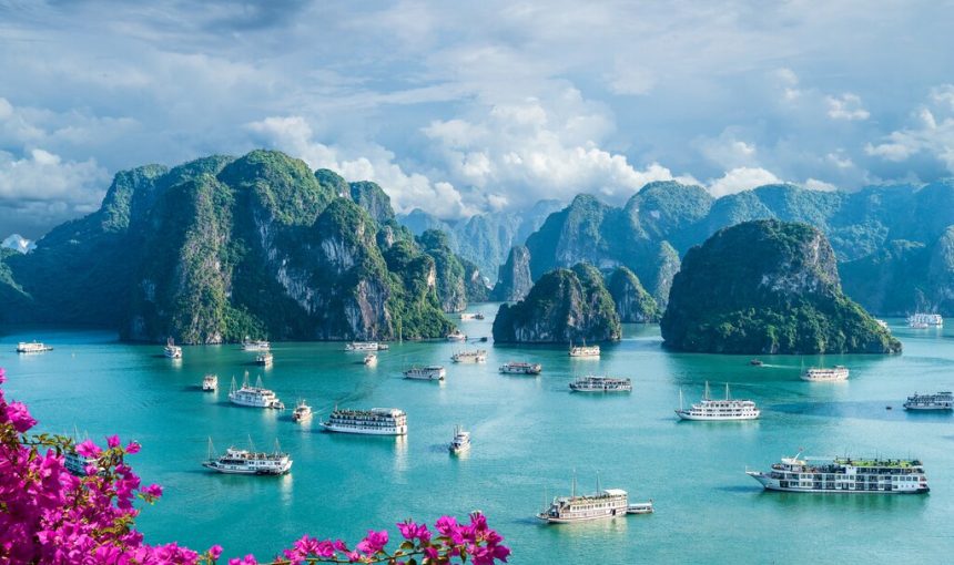 Discover Halong Bay on a 5-Star Cruise: Halong Bay – Sung Sot Cave – Titop Island